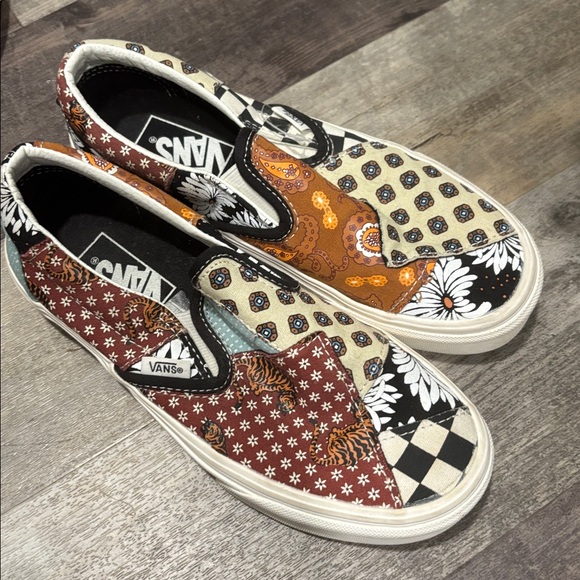 Vans Classic Slip-On Tiger Patchwork Size 6 - Picture 2 of 3
